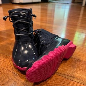 Girls Sperry boots